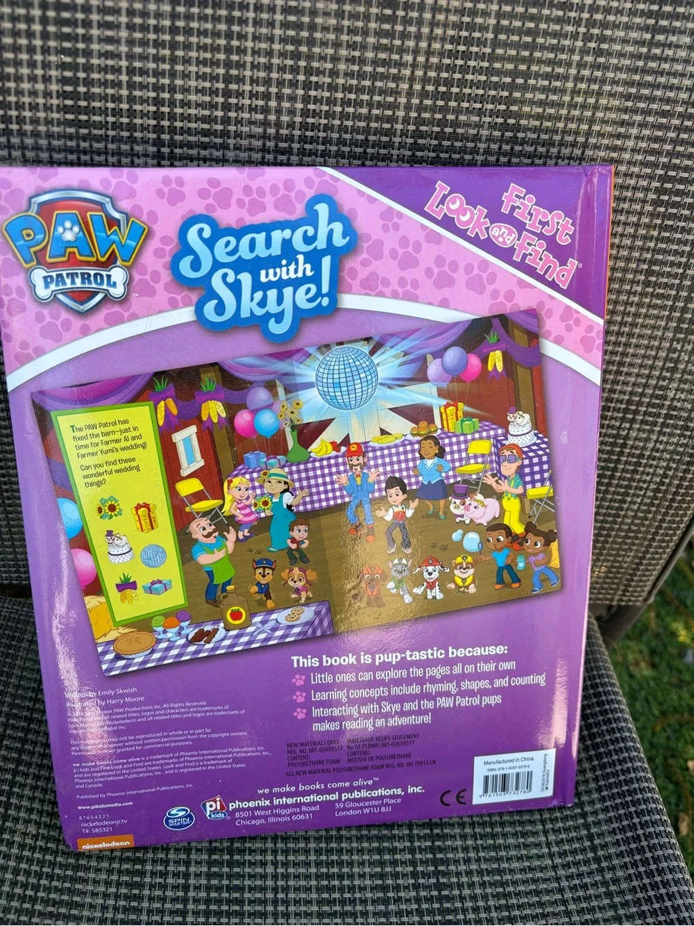 Paw Patrol Search with Skye! Activity Book - Pink & Blue